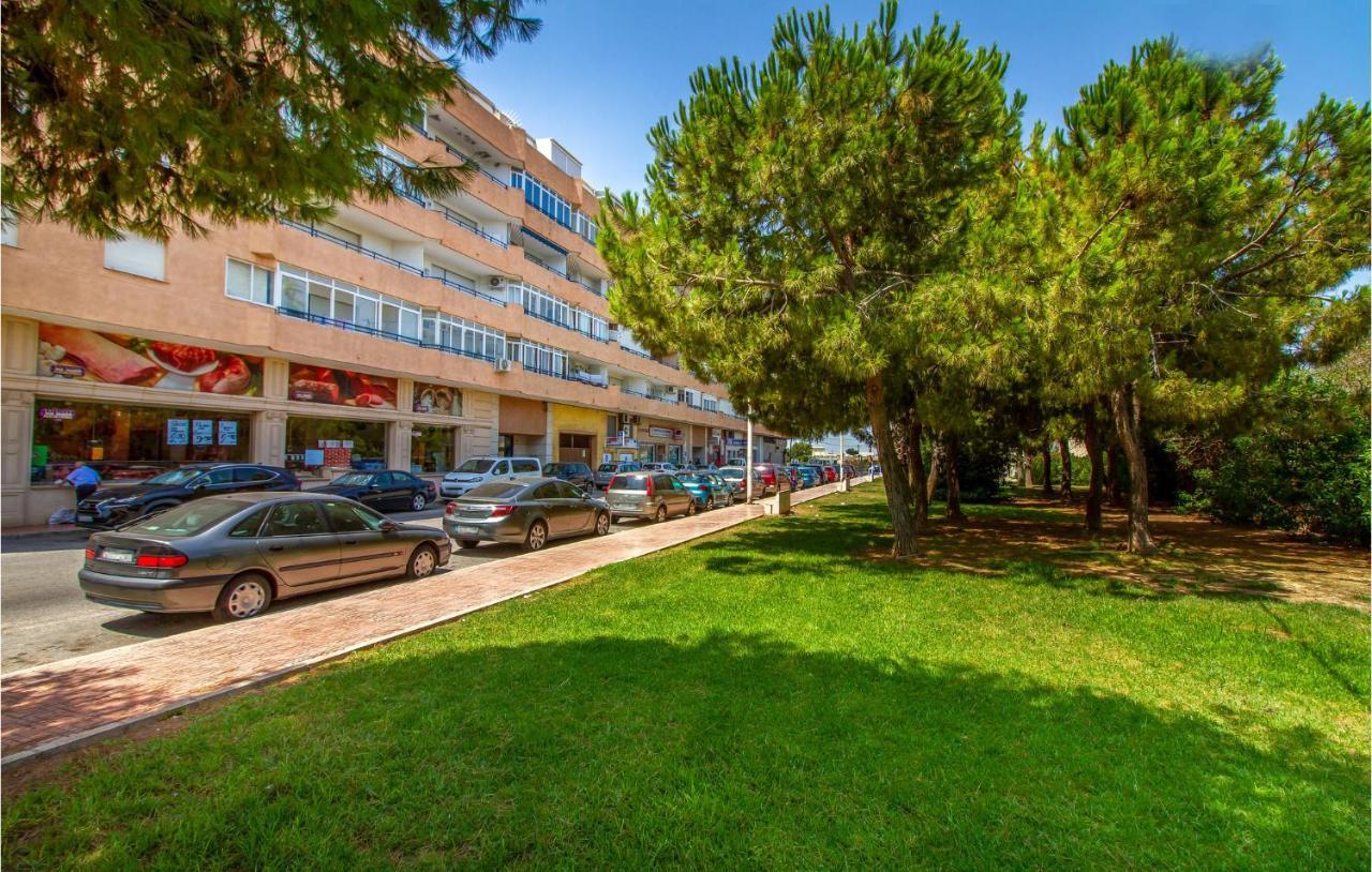 Nice Apartment In Torrevieja With Kitchen Buitenkant foto