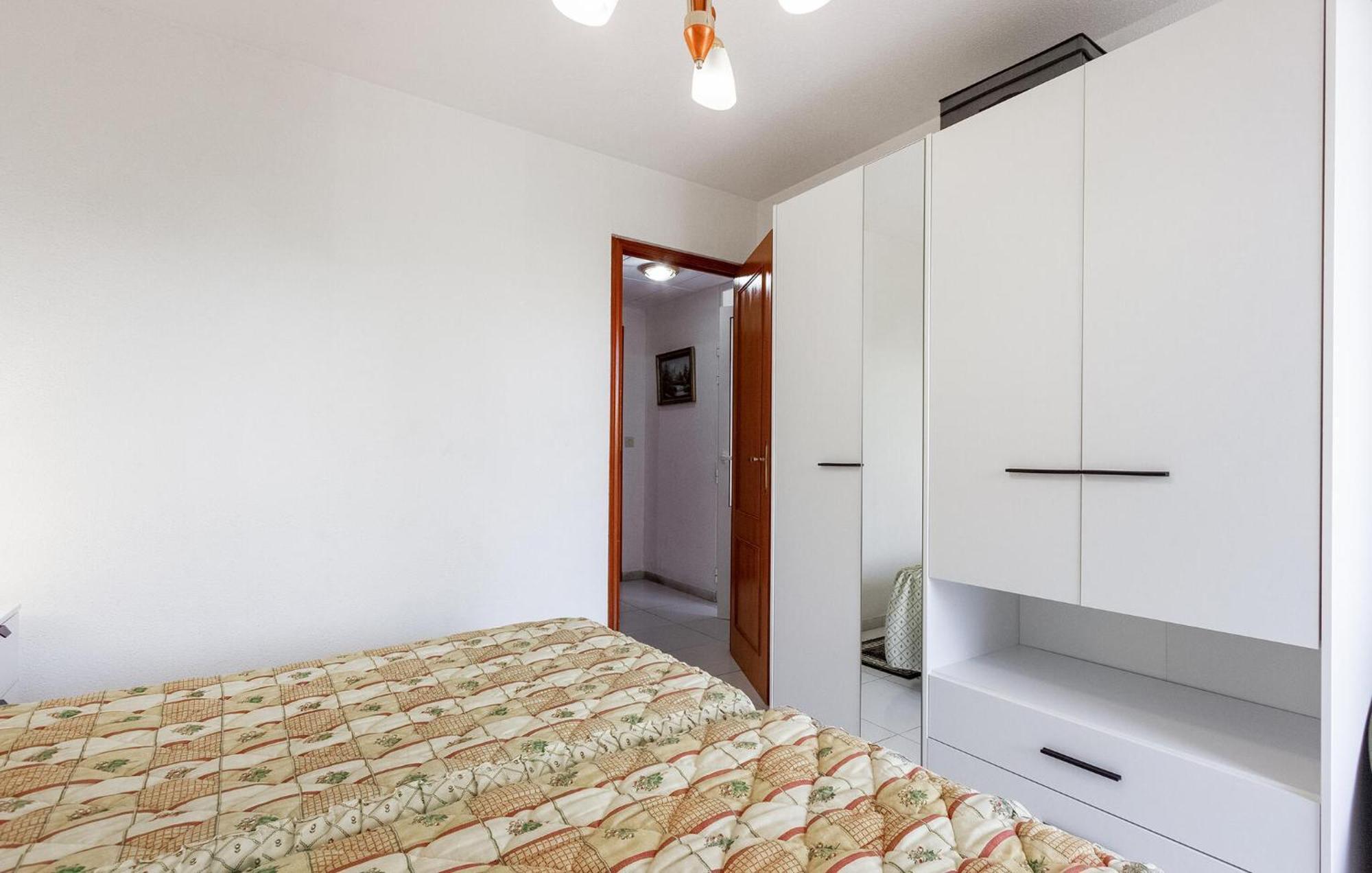 Nice Apartment In Torrevieja With Kitchen Buitenkant foto